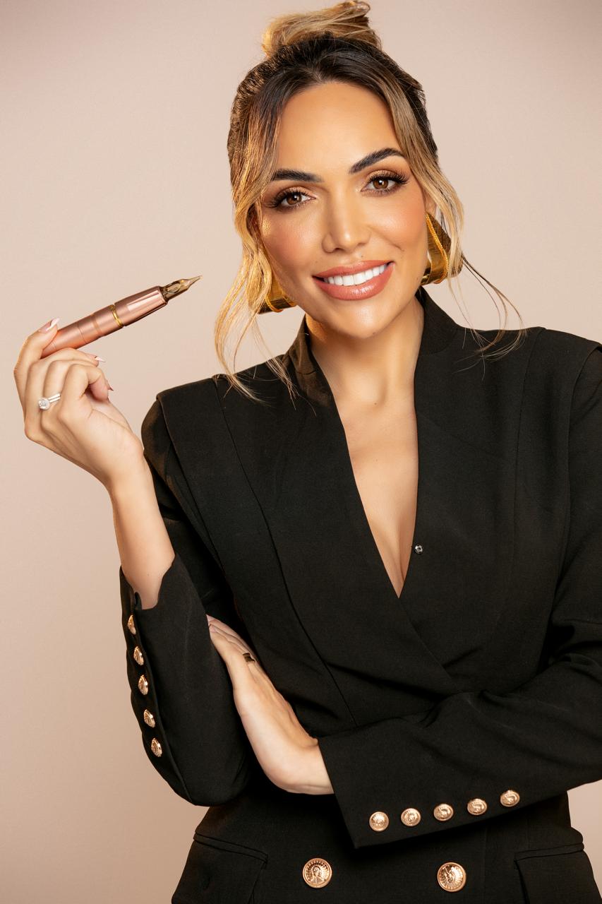 Carolina Serrano — Real Brow